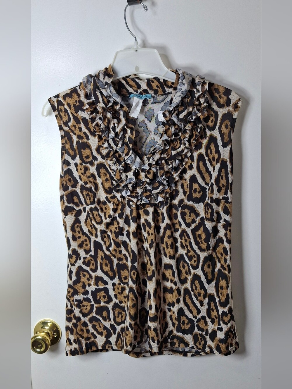 leopard print, ruffled V-neck,  blouse Size S, Y2K aesthetic,  mob wife style